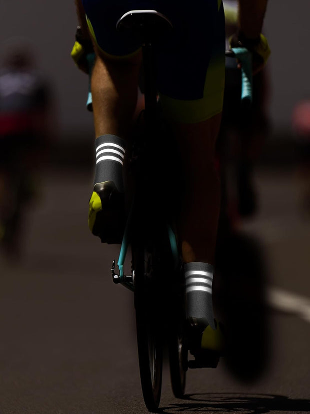 4 Pairs Glow in Dark Socks Cycling Socks High Reflective Running Socks Night Safety Socks Compression Athletic Sock